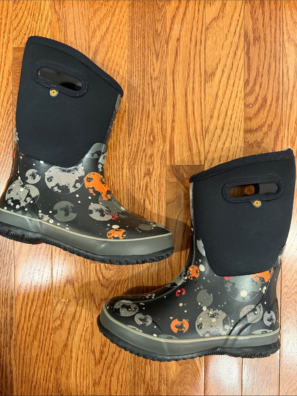 Bogs Kids Black & Orange Moon-Print Waterproof Boots